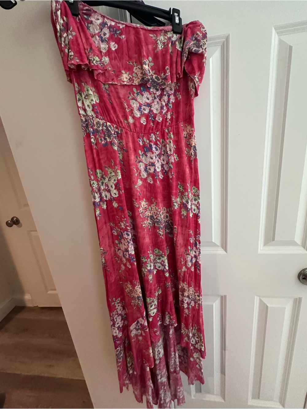 Hi-Low Ruffle Maxi dress - Picture 2 of 6